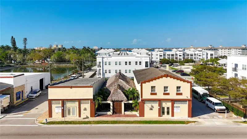 1001 & 1007 Manatee Ave E, FL
