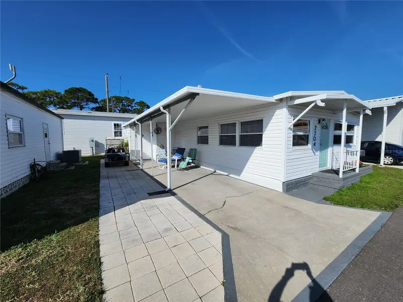 2204 17th Street Ct W, FL