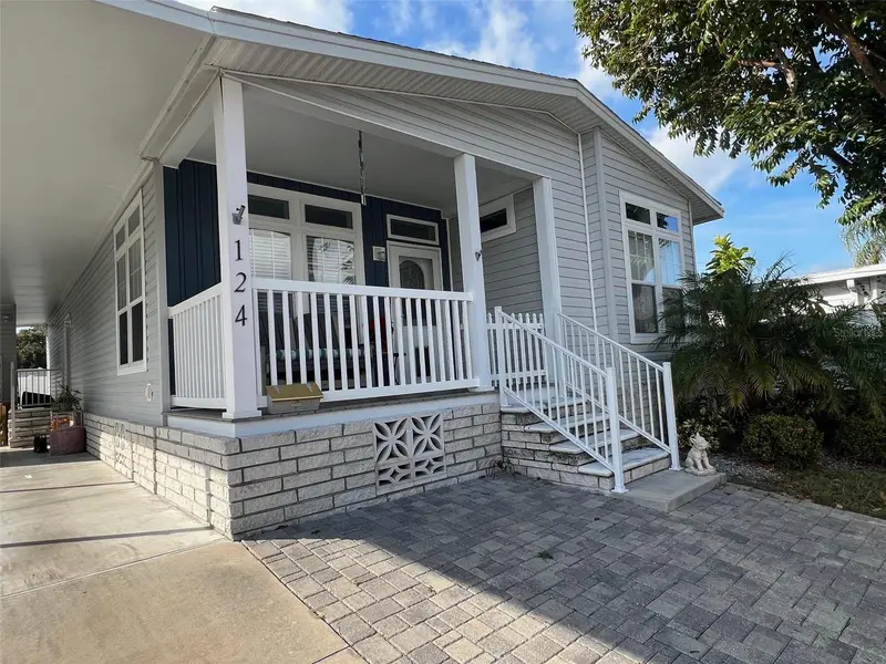 124 Pindo Palm St W, FL