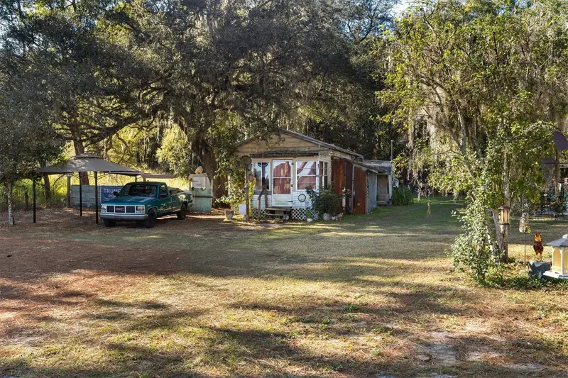 1582 S Us 301, FL