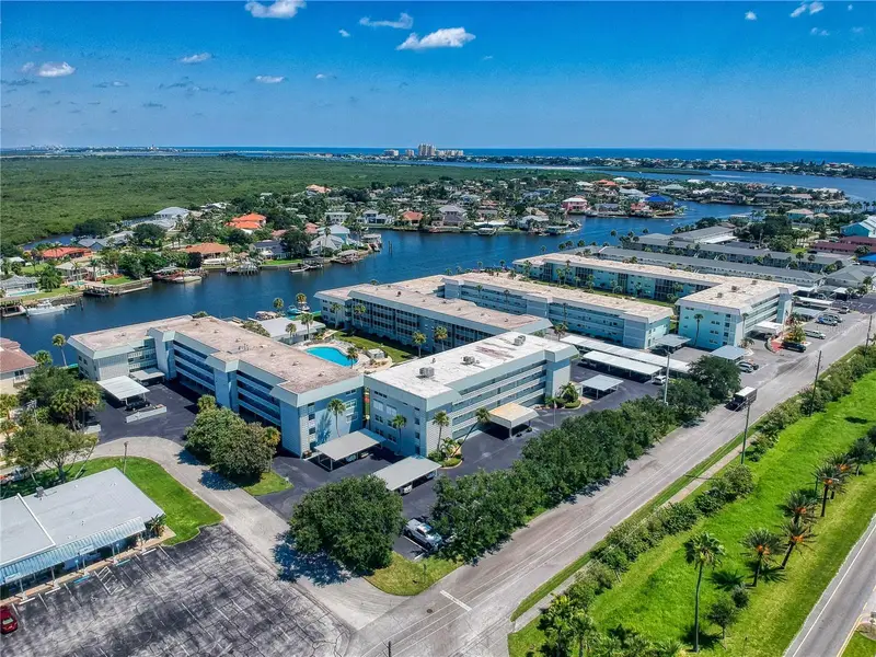 325 N Causeway #B107, FL