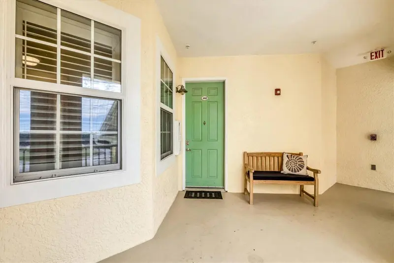 8571 Amberjack Cir #402, FL