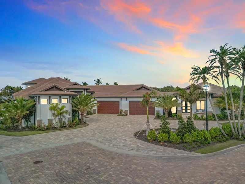 14201 Bay Dr, FL