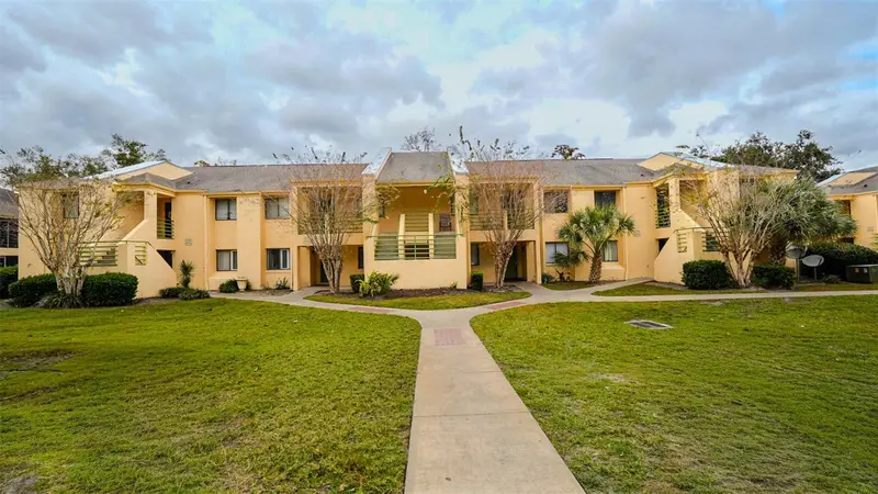 4368 S Lake Orlando Pkwy #203, FL