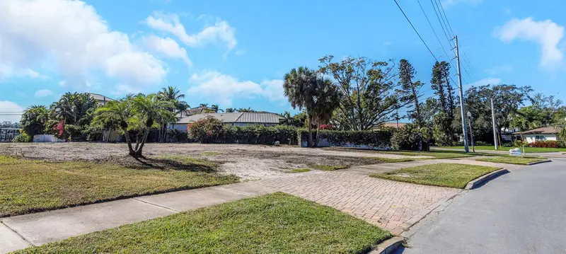 105 Estado Way Ne, FL