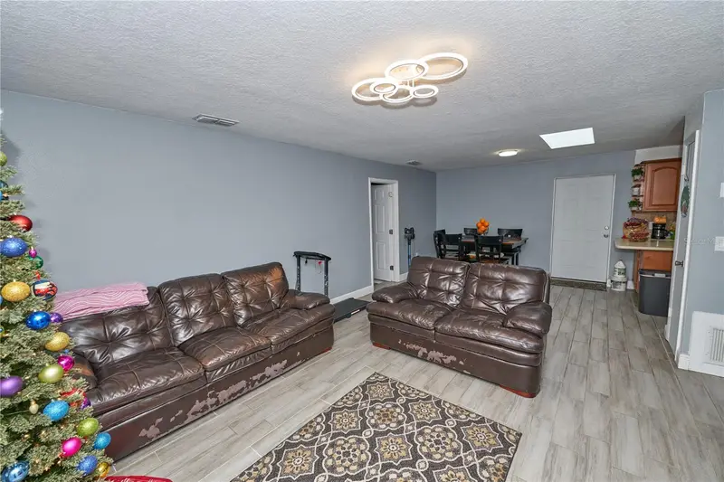 7520 Lois Marie Ct, FL