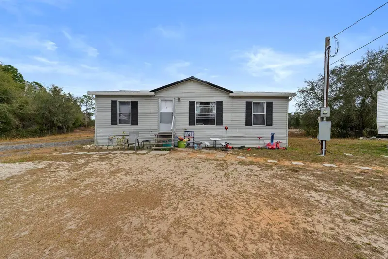 17558 Caufield Rd, FL