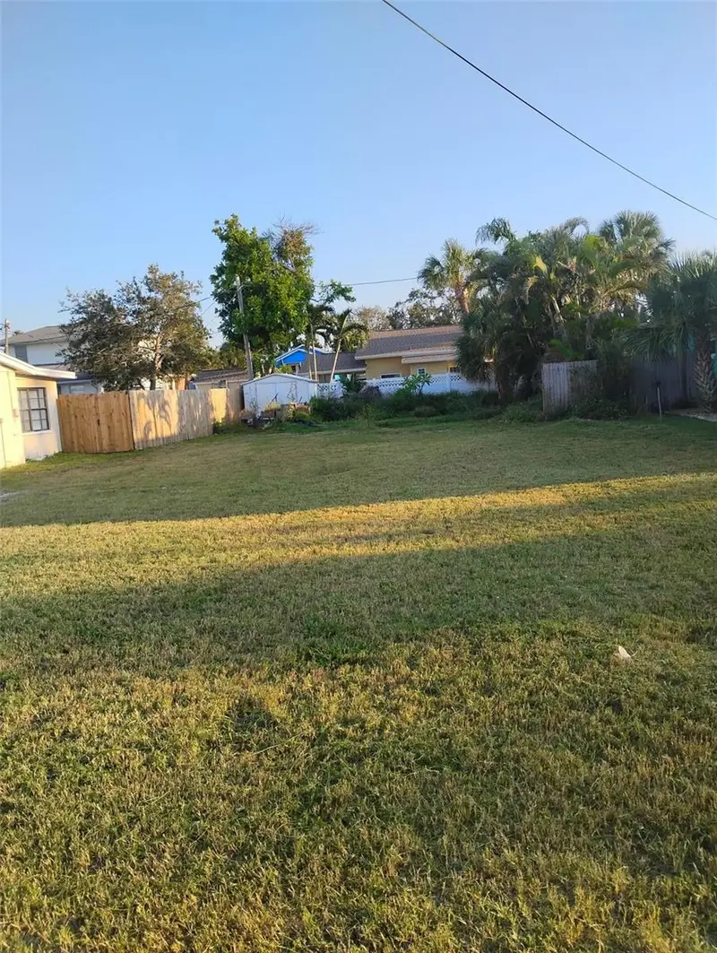 121 13th Ave, FL