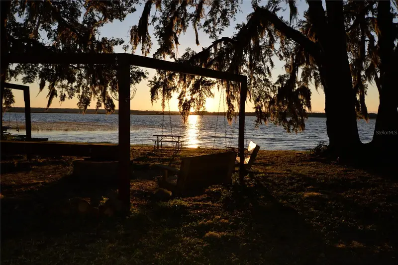 25144 Ne 140th Loop, FL