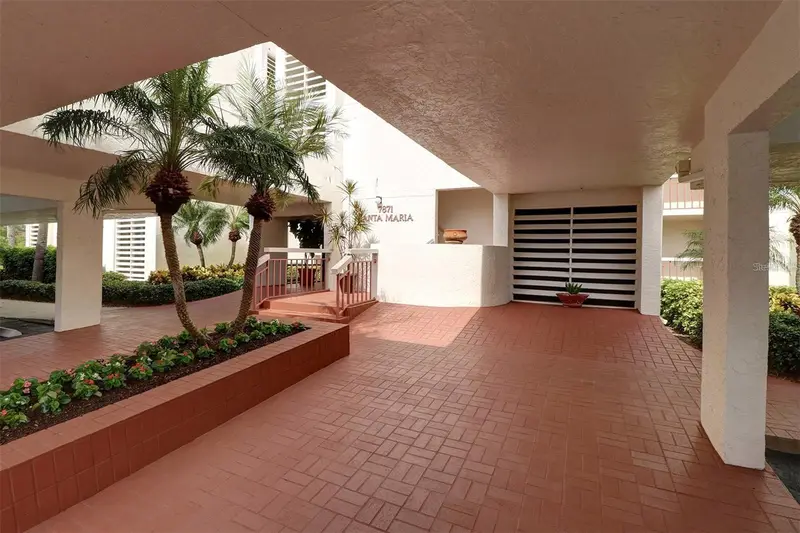 7871 Sailboat Key Blvd S #305, FL