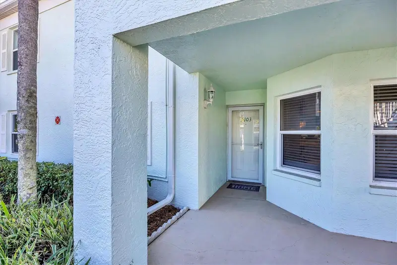 5725 Greenwood Ave #5103, FL
