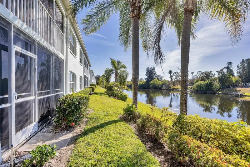 5725 Greenwood Ave #5103, FL