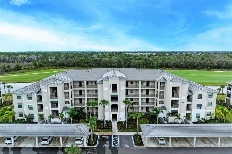 17902 Gawthrop Dr #307, FL