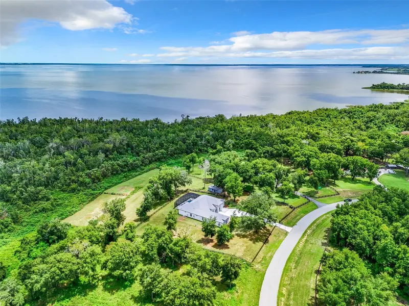 20404 Wolf Springs Ct, FL