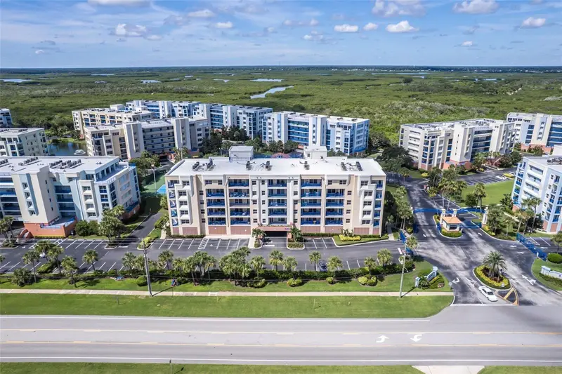 5300 S Atlantic Ave #20-401, FL