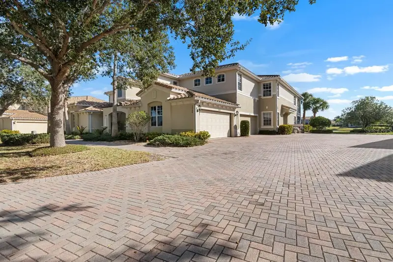 1338 Emerald Dunes Dr, FL