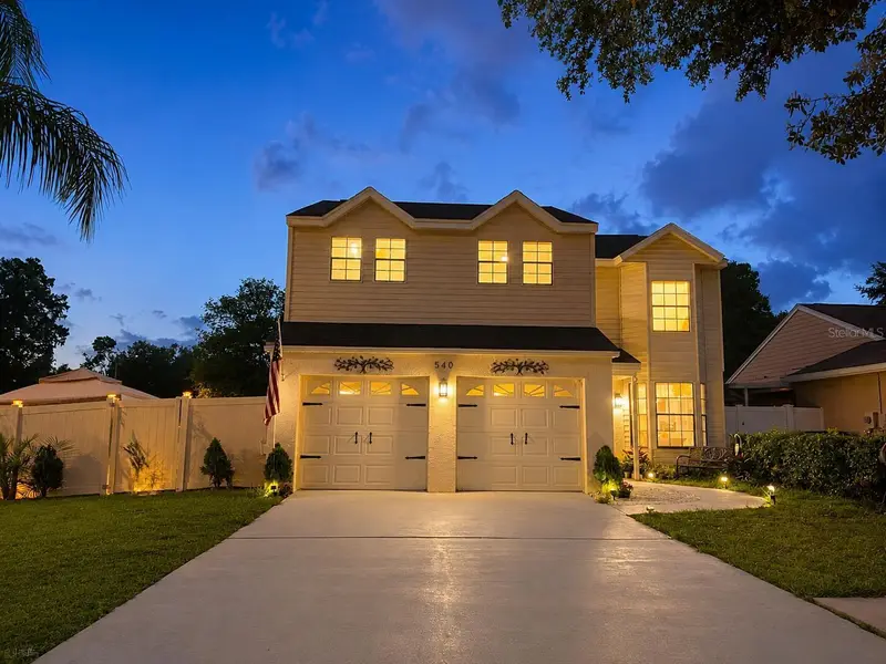 540 Sheridan Dr, FL