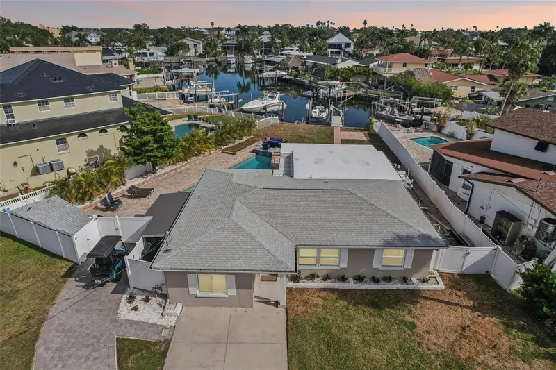 5467 Bayou Grande Blvd Ne, FL