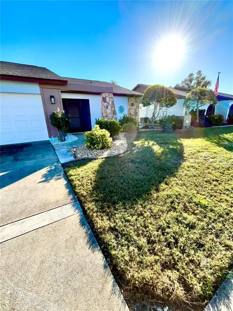 209 Persimmon St, FL