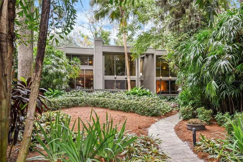 67 Cypress Ln, FL