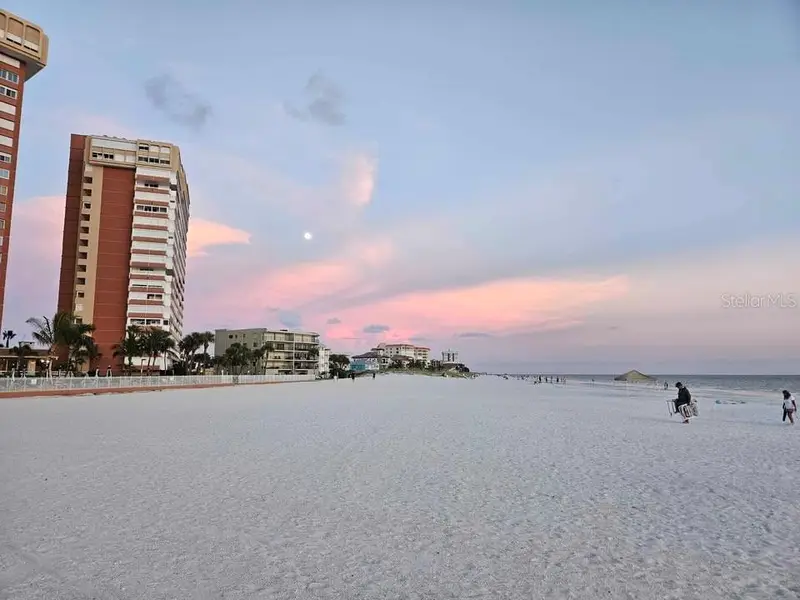 17920 Gulf Blvd #1508, FL
