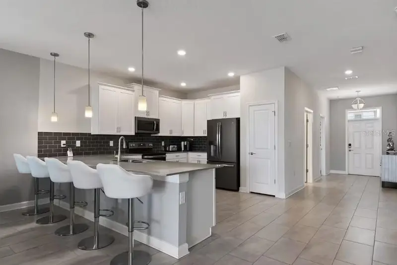 1545 Maidstone Ct, FL