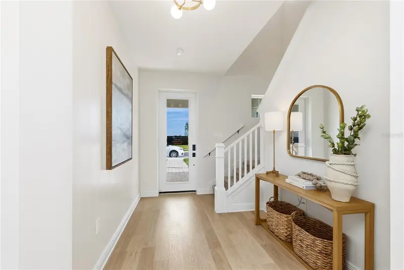 17829 Broadleaf Loop, FL
