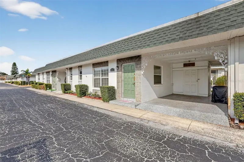 7825 38th Ter N #7825, FL