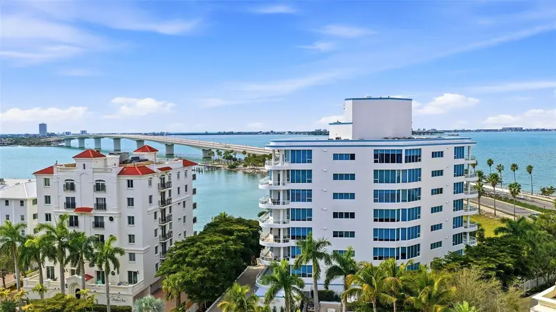 136 Golden Gate Pt #502, FL