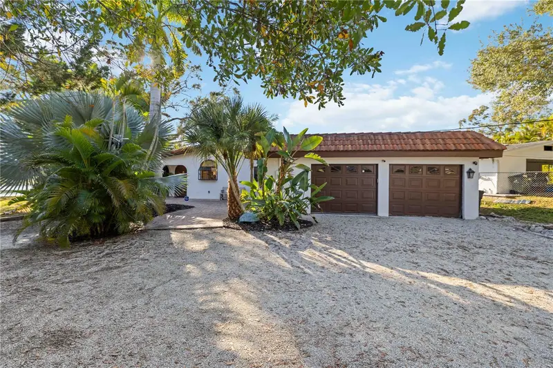 5381 Palos Verdes Dr, FL