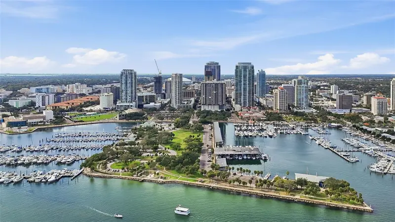 1 Beach Dr Se #1610, FL