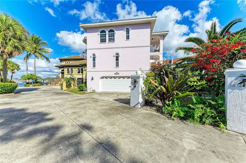 282 Santa Maria St, FL