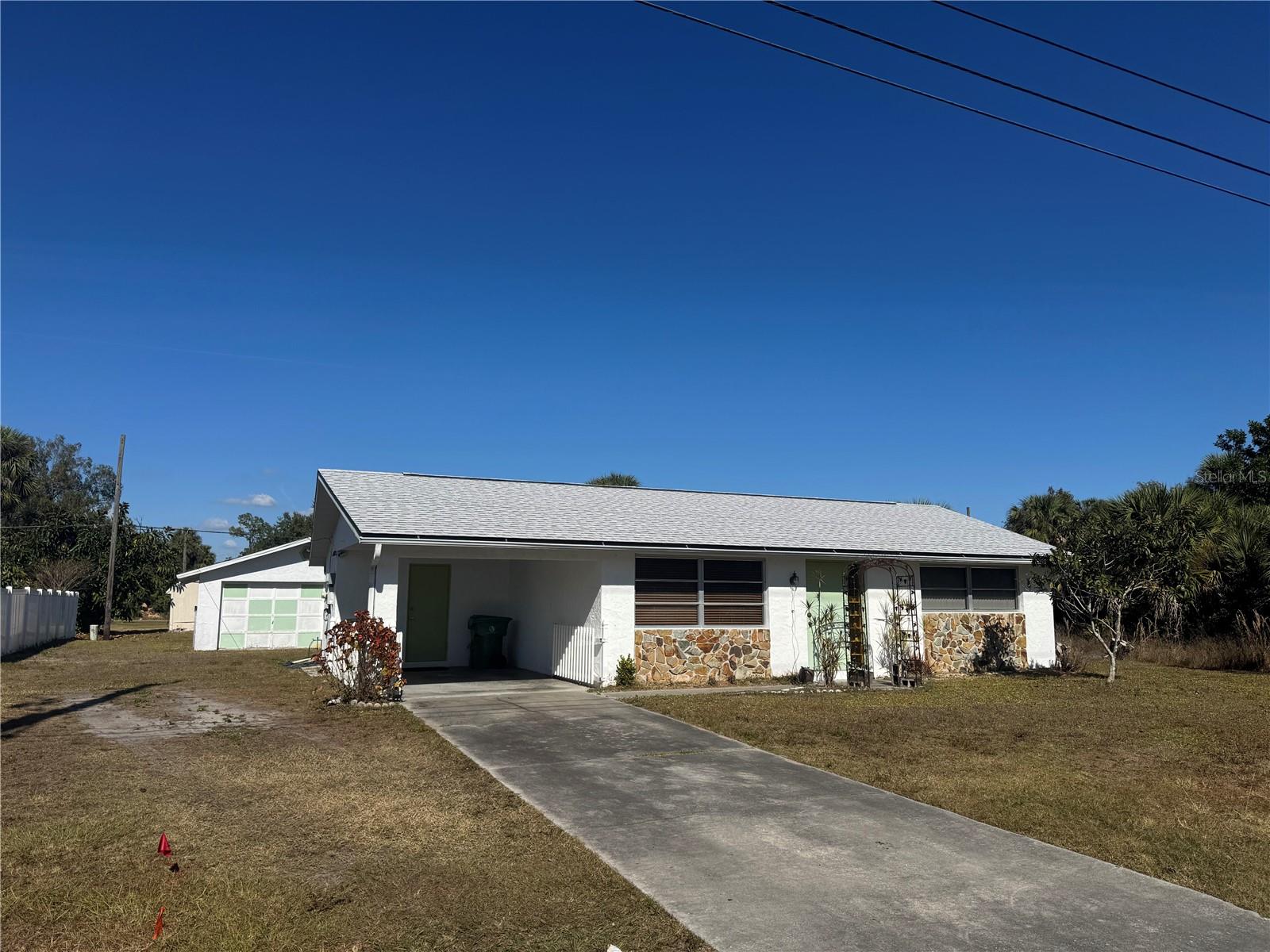 20384 Peachland Blvd, FL
