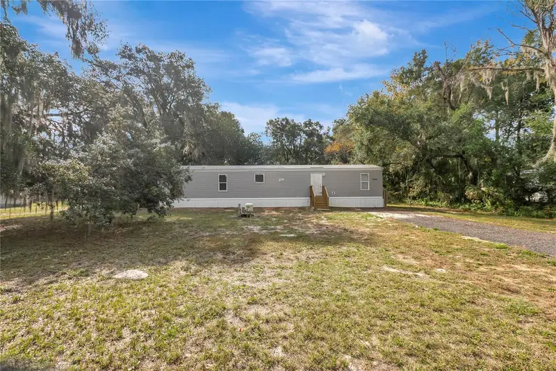 6560 W Avocado St, FL