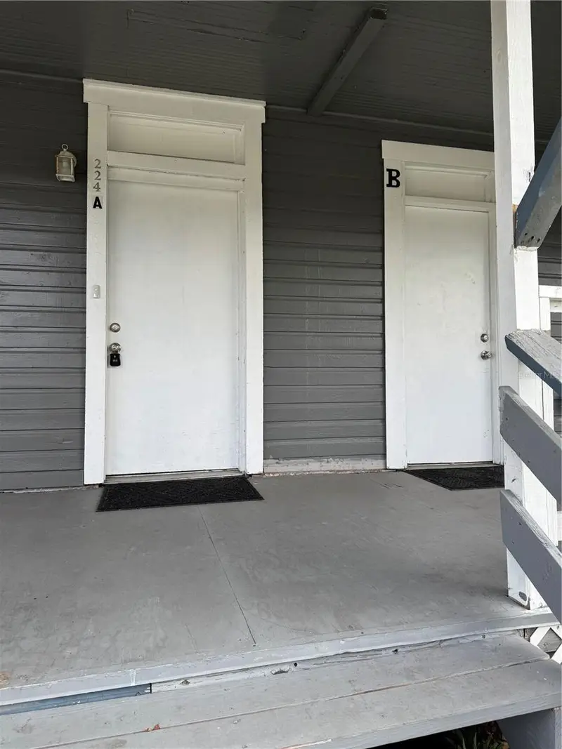 224 S Thompson St, FL