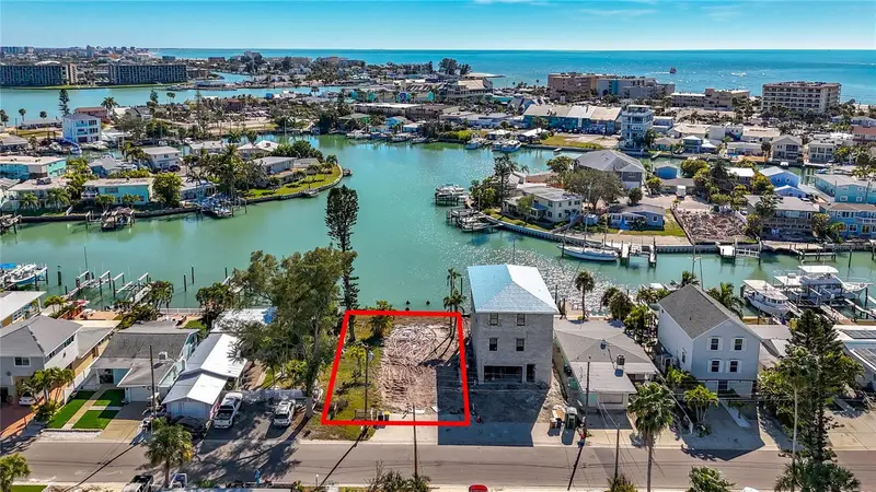 331 Boca Ciega Dr, FL