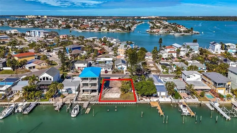 331 Boca Ciega Dr, FL