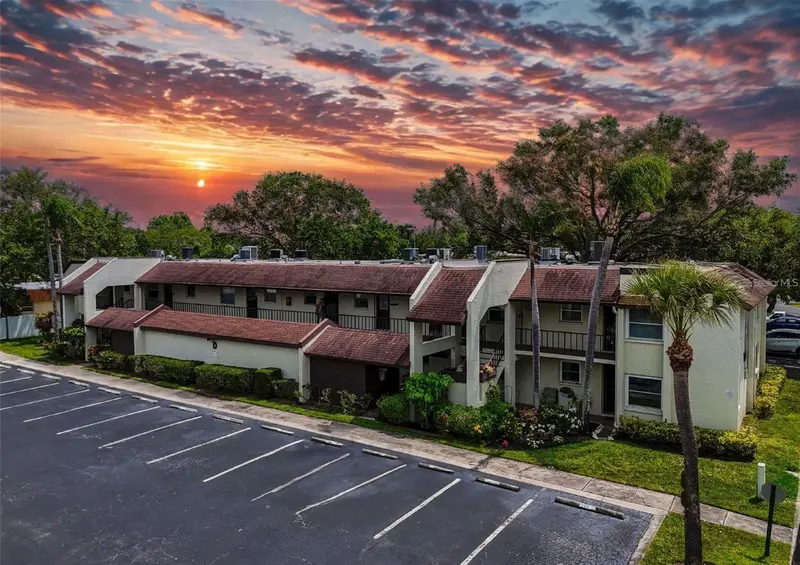 1100 E Bay Dr #43, FL