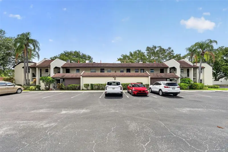 1100 E Bay Dr #43, FL