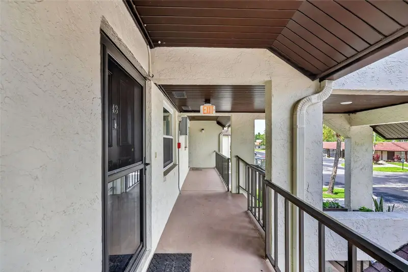1100 E Bay Dr #43, FL