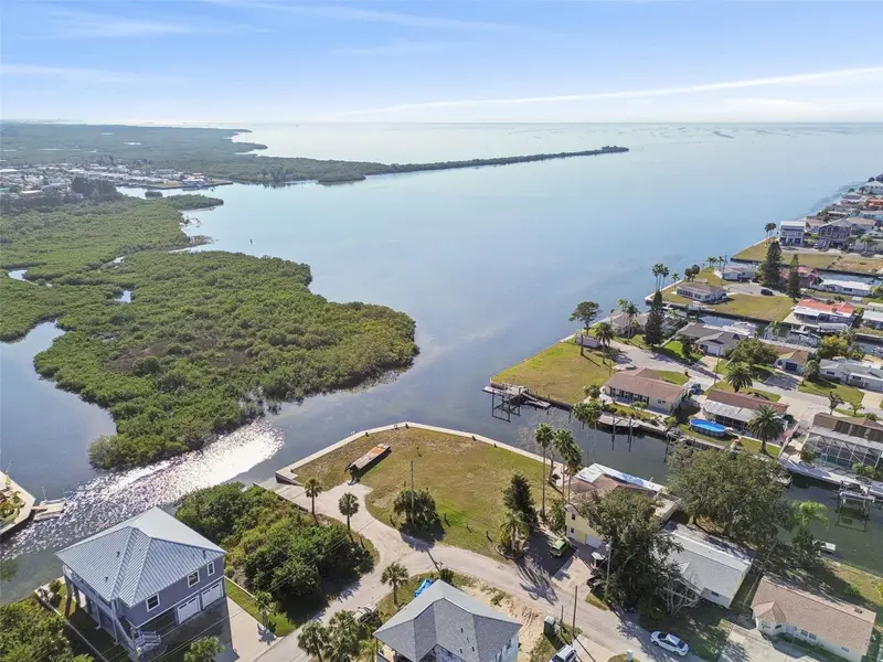 6374 Boatyard Dr, FL