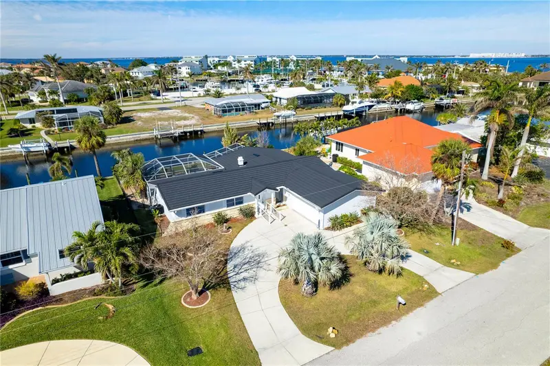 1732 Boca Raton Ct, FL