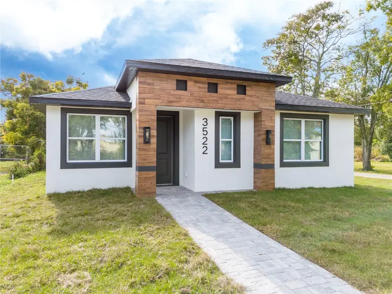 Holden Heights pending