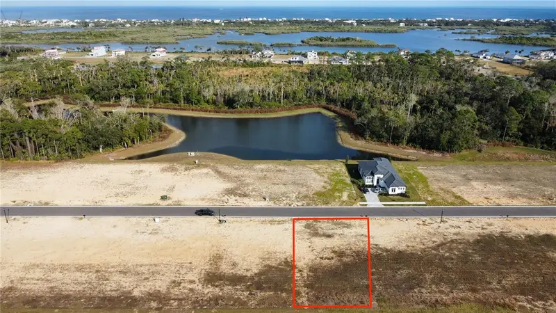 197 Stillwater Dr, FL