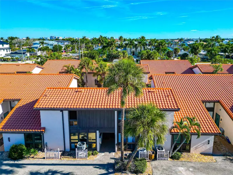 800 S Blvd Of The Presidents #16, FL