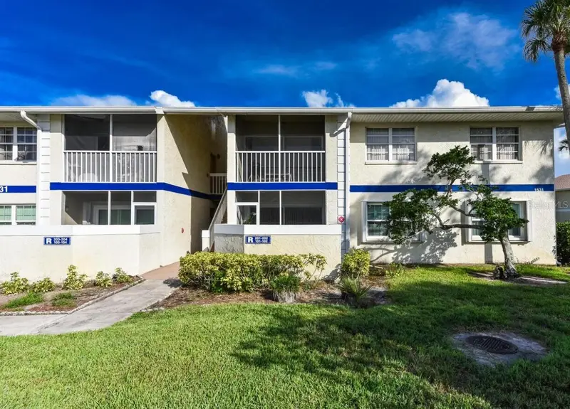 1531 Se Royal Green Cir #107, FL