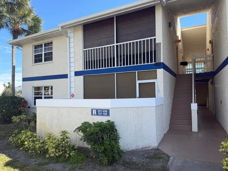 1531 Se Royal Green Cir #107, FL