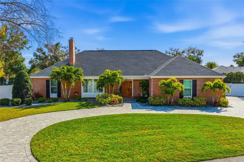 1307 Riverview Cir, FL