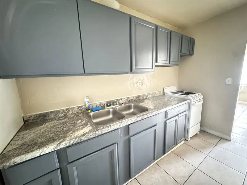 1209 Carlsbad Pl, FL