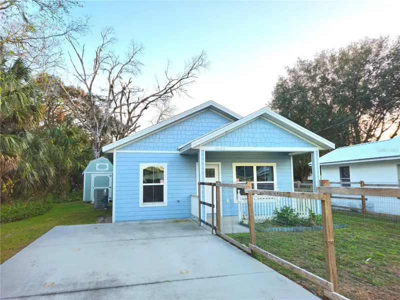 3633 Main St, FL